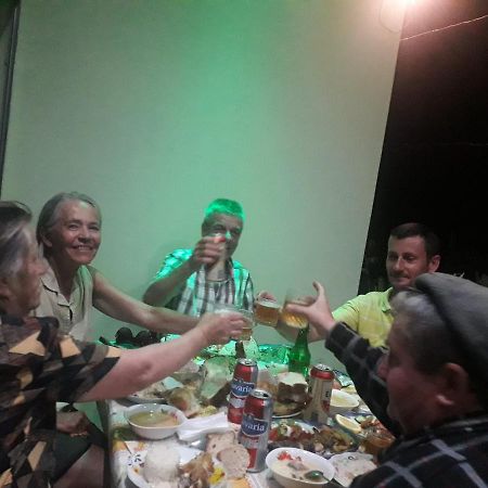 Guesthouse Aleksander Μπεράτ Εξωτερικό φωτογραφία